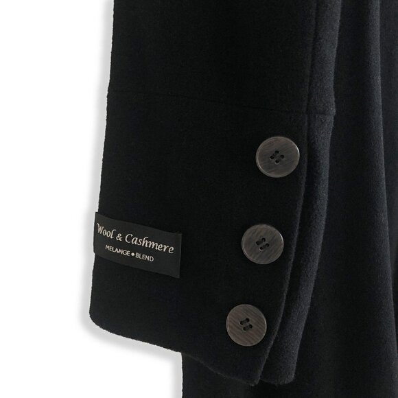 Mona Lisa Fen-Nelli Black Wool Coat: Winter Chic with Faux Fur Hood and Scarf - Picture 3 of 7